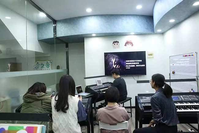 5281551249987159.jpg 5.jpg