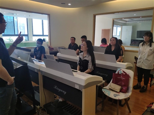 9101599009903884.jpg 2_Jc.jpg