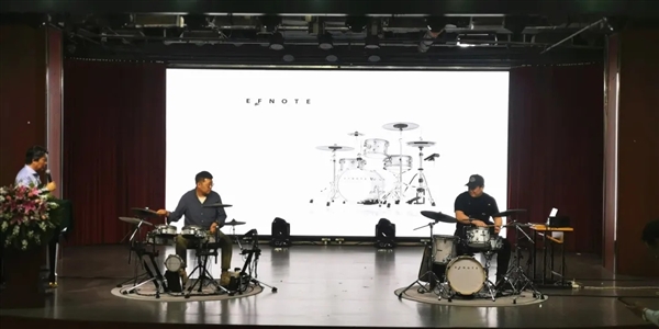 488160808689586.jpg 11_Jc.jpg